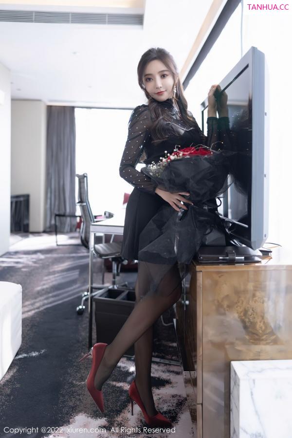 王馨瑶  [XiuRen]高清写真图 2022.02.11 No.4574 王馨瑶yanni第8张图片